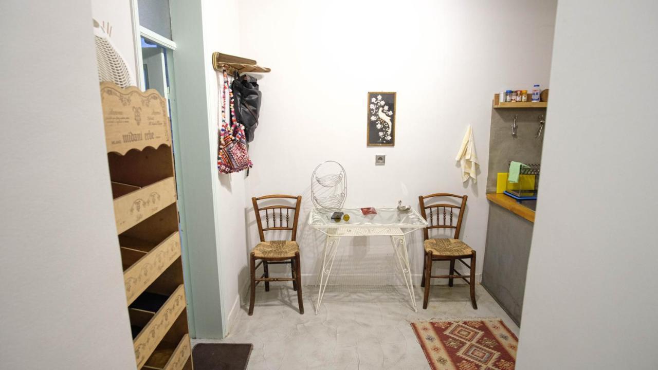 Quiet And Central Flat With Private Backyard Garden Athén Kültér fotó
