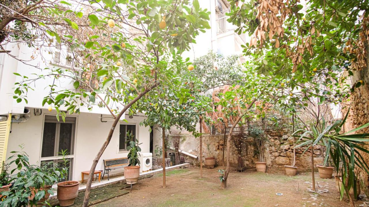Quiet And Central Flat With Private Backyard Garden Athén Kültér fotó